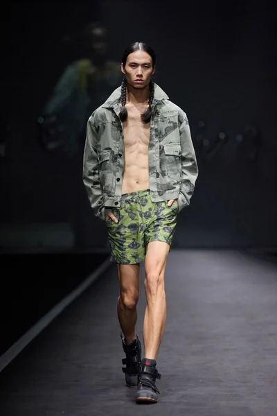 Look 20
